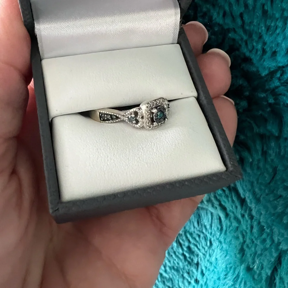 Blue & White Diamond Promise Ring - Picture 5 of 14